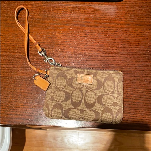 Authentic Coach wristlet - Picture 1 of 6